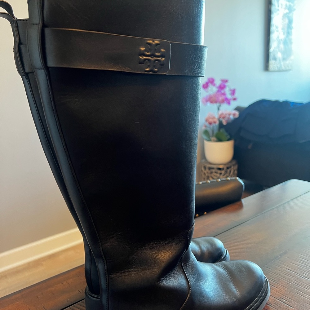 NWB - Last seasons Tory Burch leather riding boots! - Picture 3 of 6
